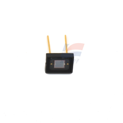 Ultraviolette fotodiode sensor met ongekoelde architectuur en nanometerspectrumrespons
