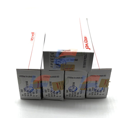 YJJ SS460S Digital Current Sink 3 tot 24Vdc Lock-In Position Hall Effect Sensor met vrijgelaten magnetisch veld 3.8-30V
